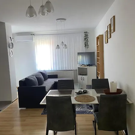 Stan Na Dan Pehlic - For The Day Apartment *